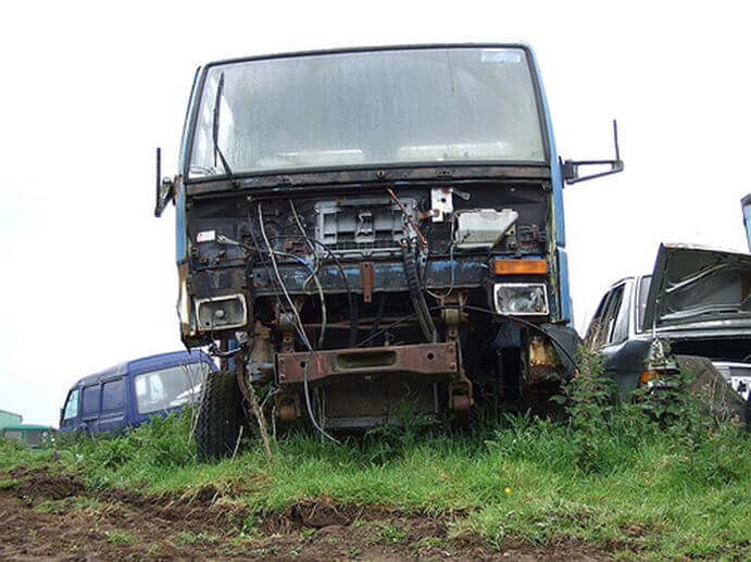 Truck Auto Wreckers - Truck Disposal